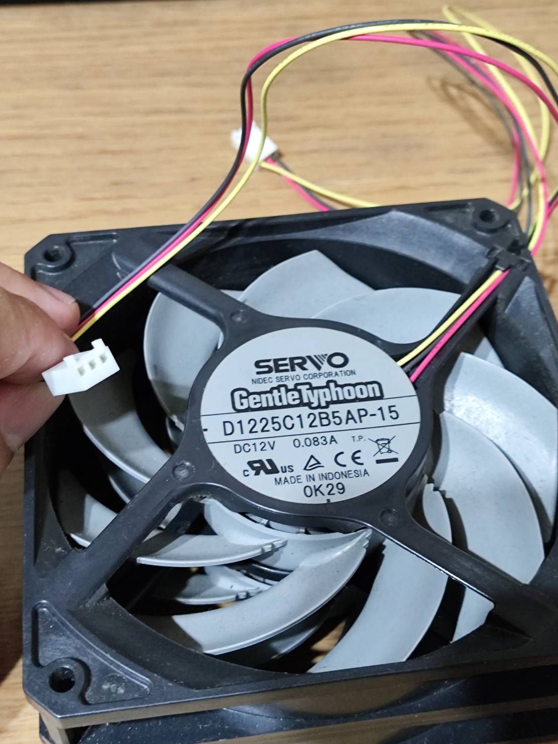 Servo gentle typhoon d1225c 小3pin *2
