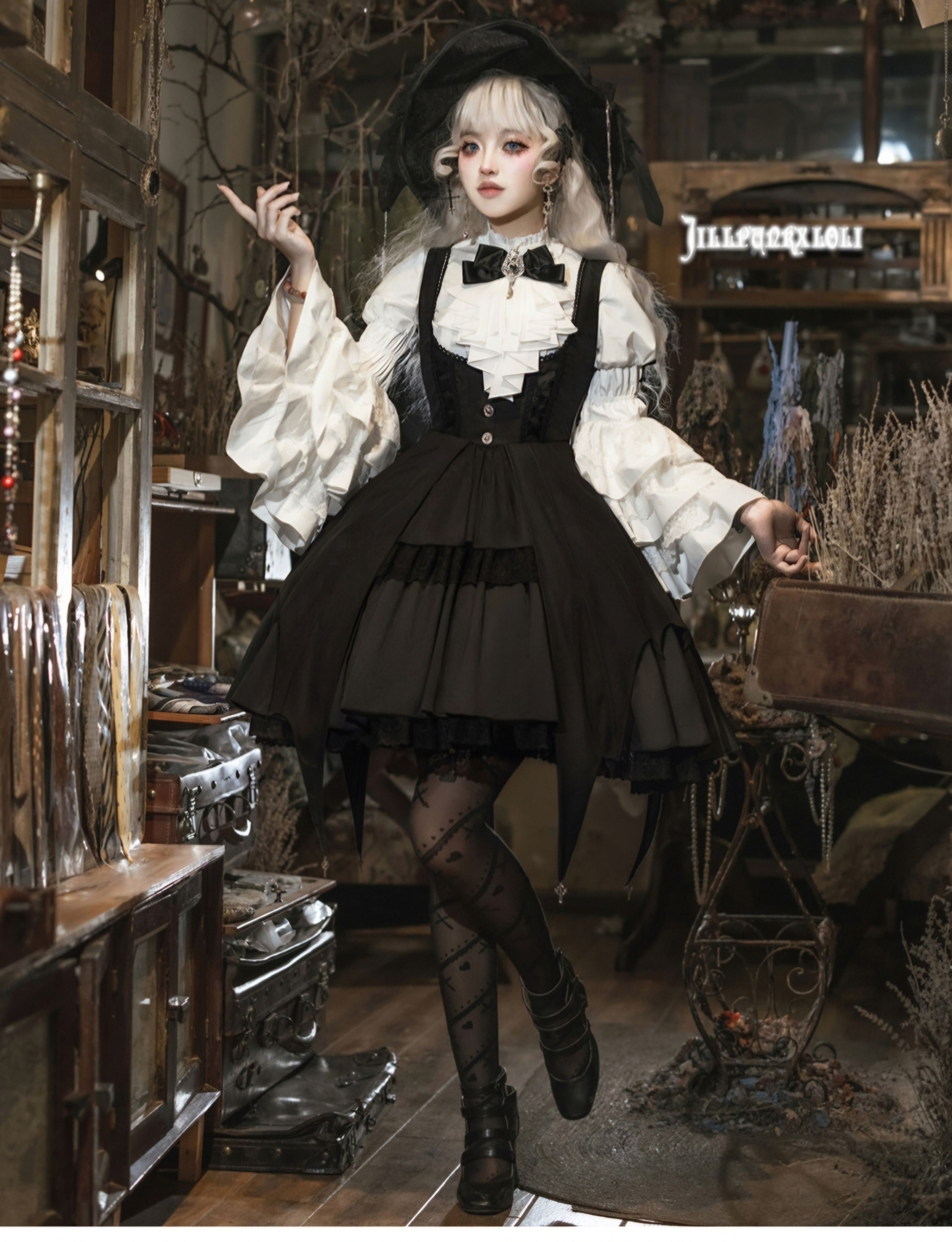 套裝｜【晨曦魔女】lolita 蘿莉塔 哥德 歌德 層次燈籠長袖襯衫 領結 背帶黑裙