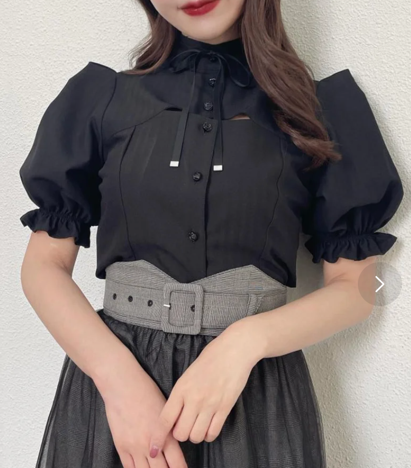 E、Eatme 立領開胸修身襯衫（黑）