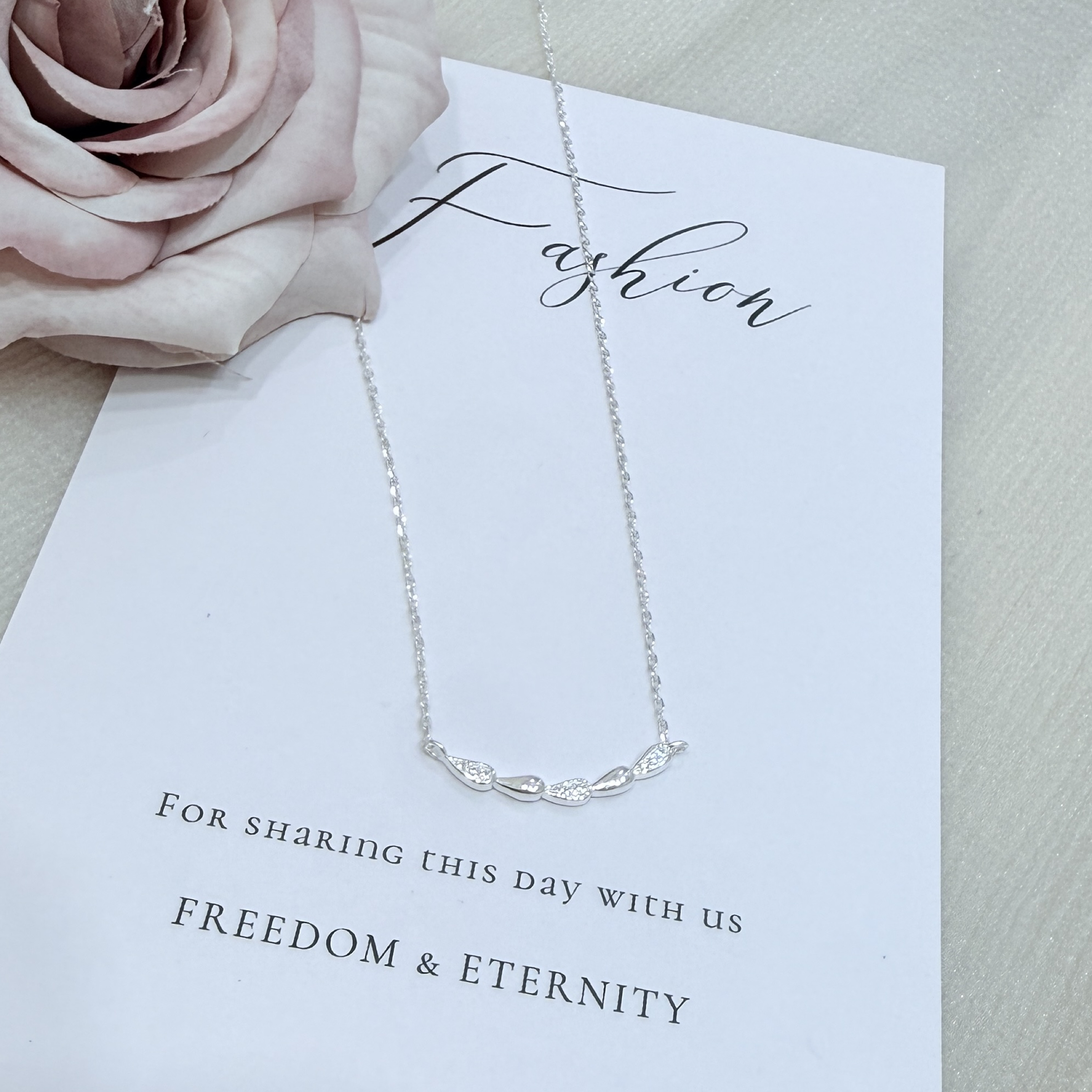 （3月新品） 微光弧線項鍊*925 銀