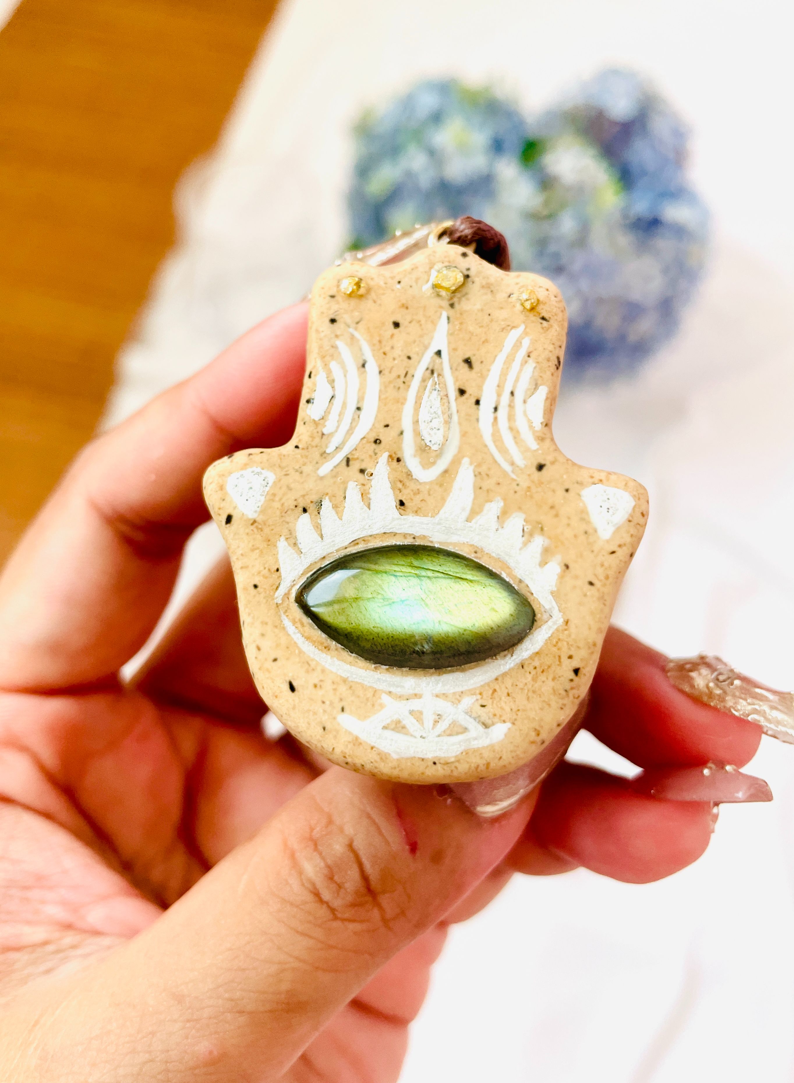 |法蒂瑪之手| 拉長石手繪符文黏土吊墜/能量/禮物/水晶