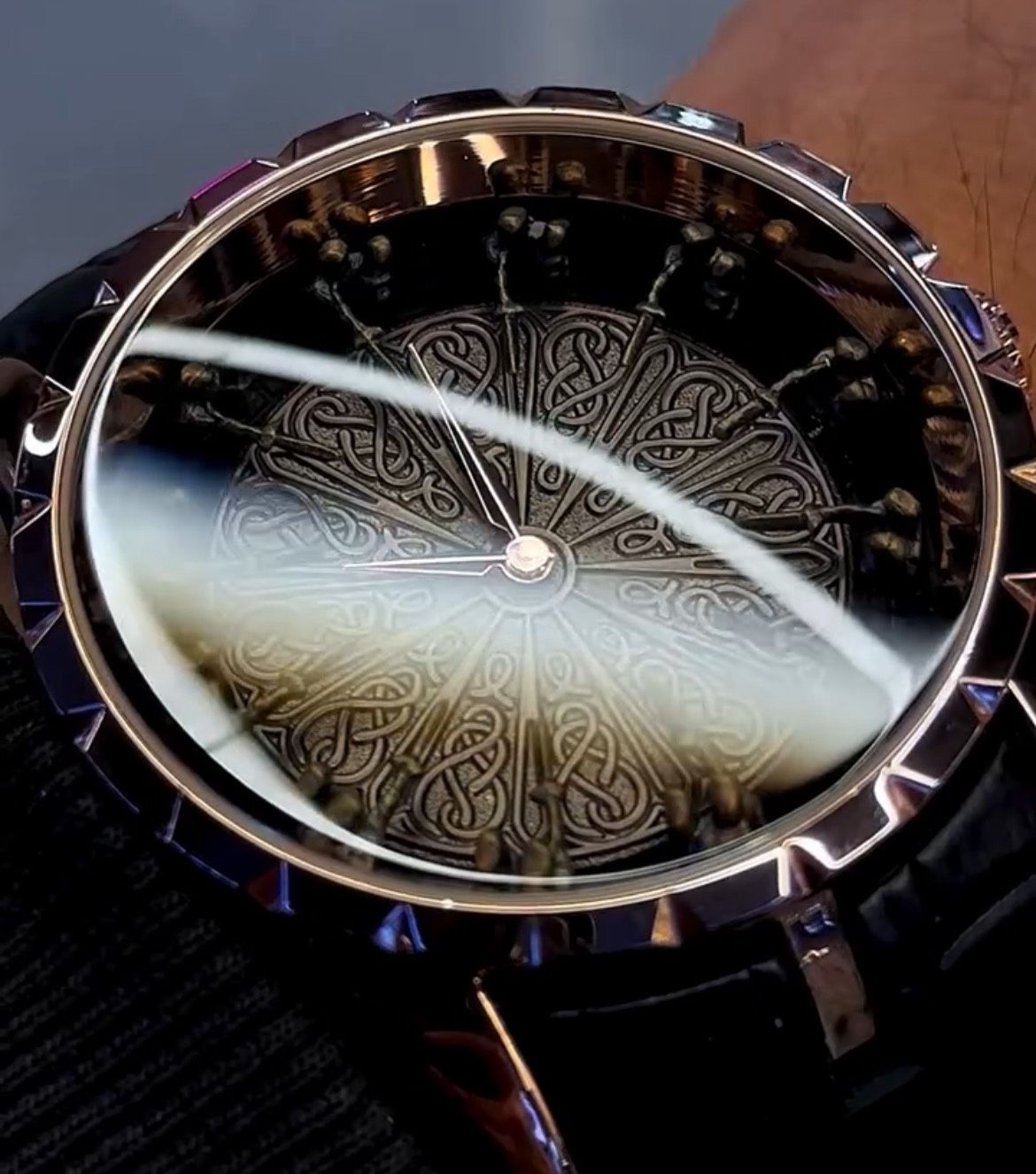 【匠時 | CRAFTIME】 騎士精神：立體浮雕造型腕錶｜CRAFTIMEW 085