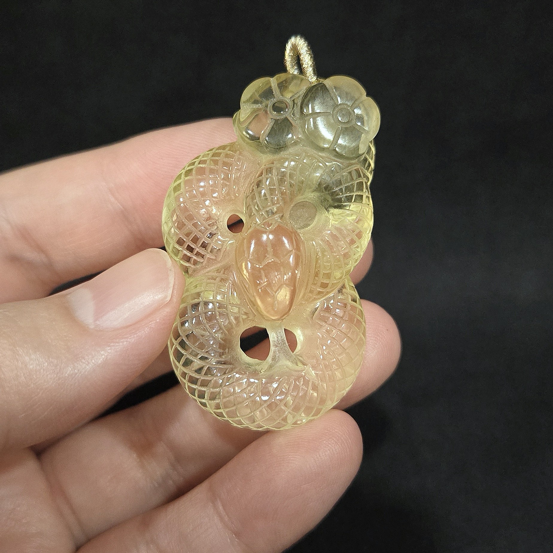 黃水晶福氣滿盈蟒仙吊墜 48*32*17mm