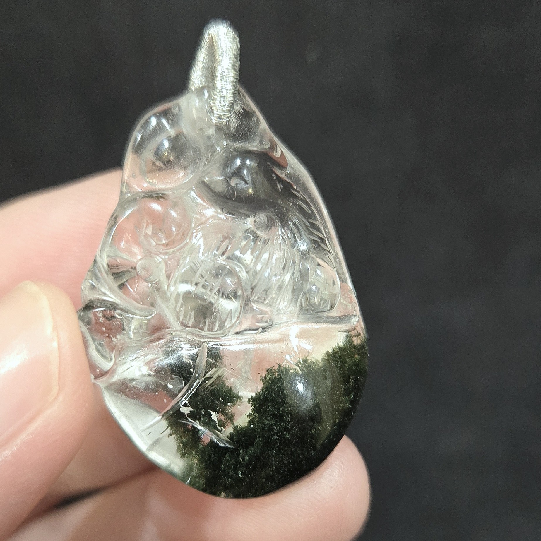 綠幽靈帶白幽透體九尾狐吊墜 35*26*12mm