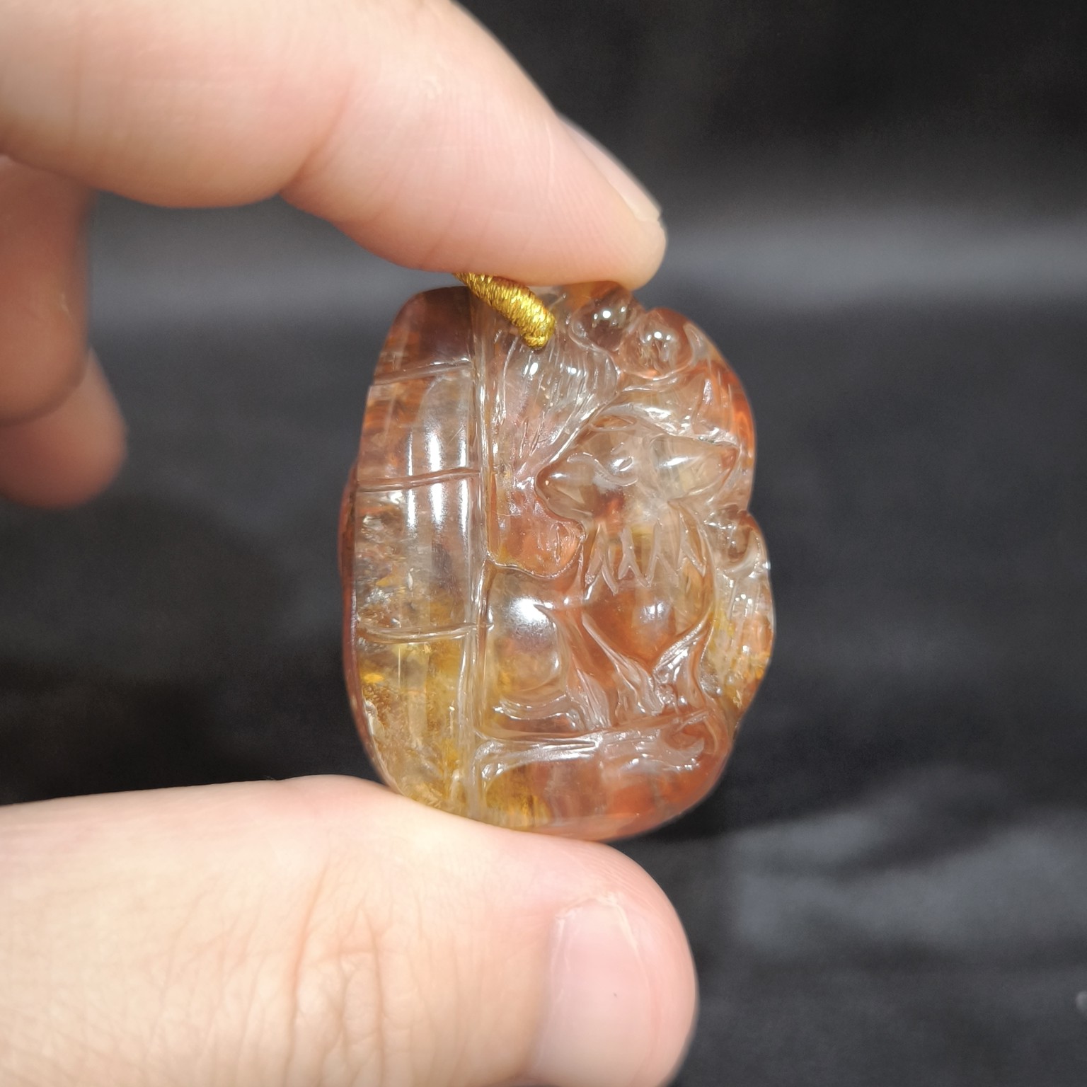 紅黃膠花保家九尾狐吊墜 34.5*26*14mm