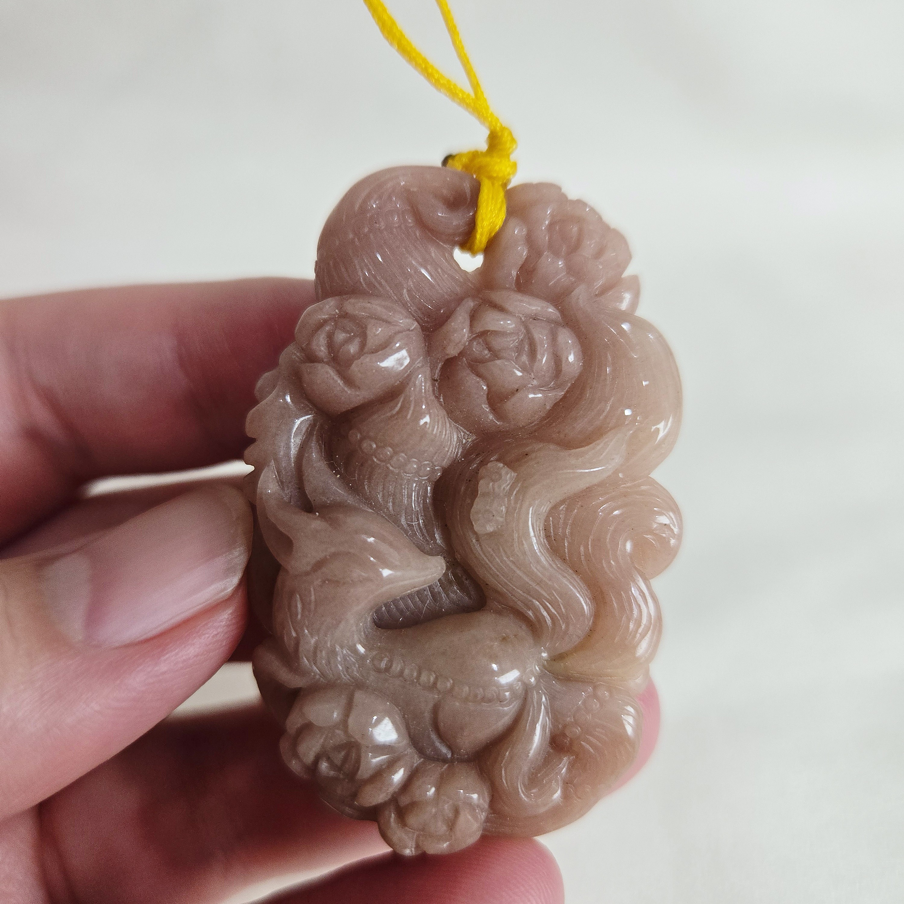 阿拉善繁花玫瑰九尾狐吊墜 51*33*12mm
