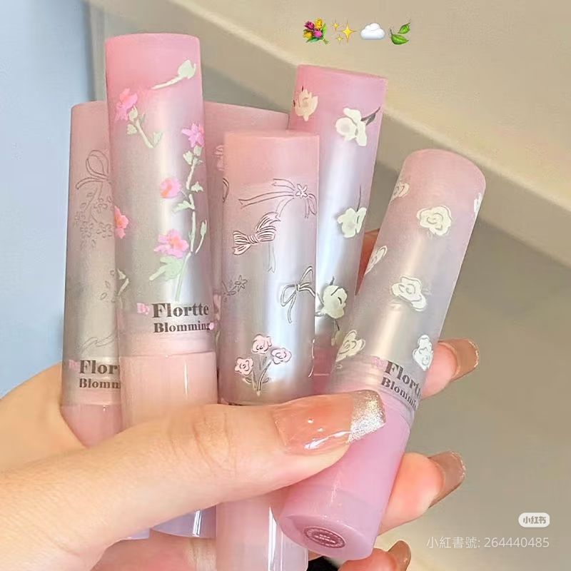𝐅𝐋𝐎𝐑𝐓𝐓𝐄花洛莉亞 自戀系列固體唇膏