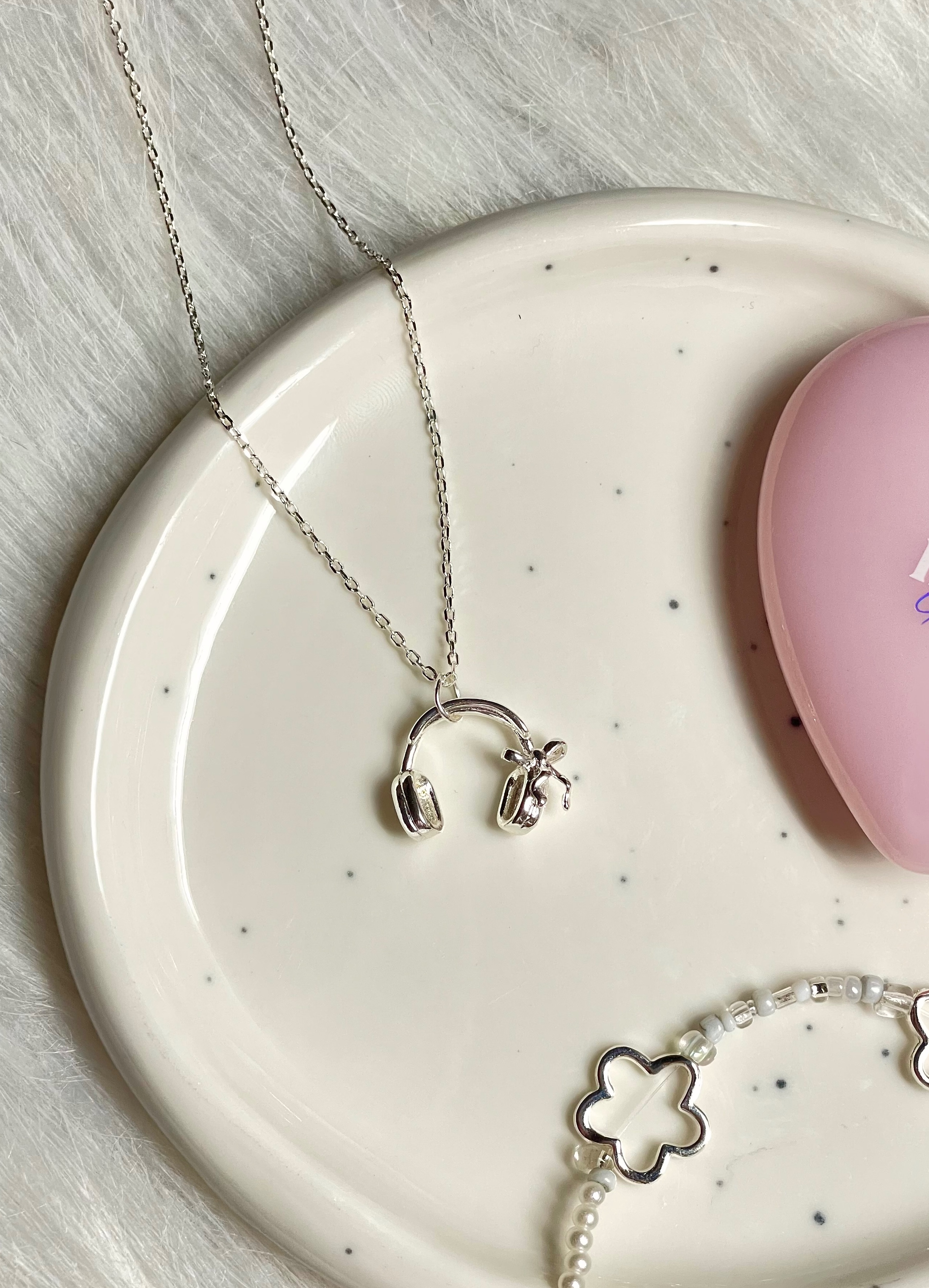 ☆音之漫遊☆｜蝴蝶結耳機造型項鍊🎧🎀