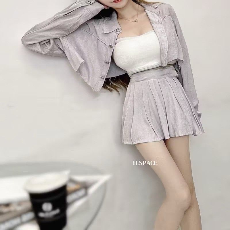 愛心襯衫+百褶裙