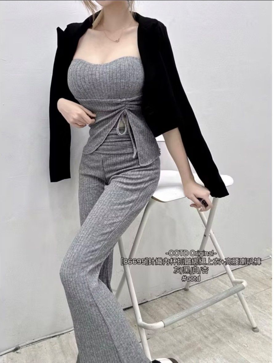 抽繩上衣+喇叭褲