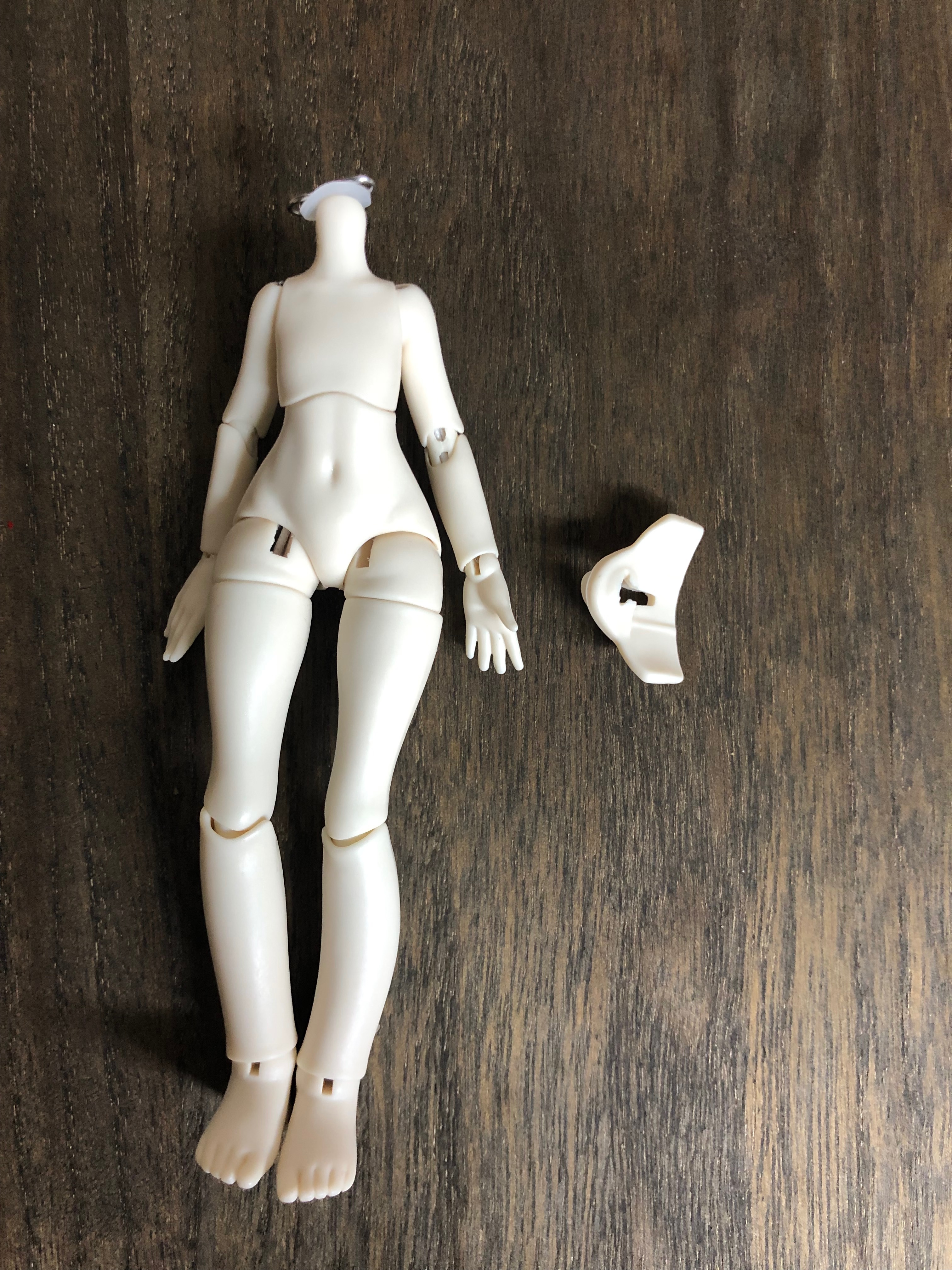 出逃體、靴子