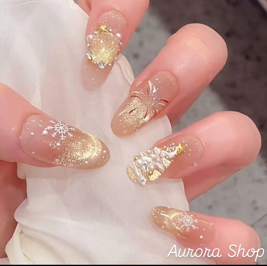 金色貓眼聖誕節穿戴甲