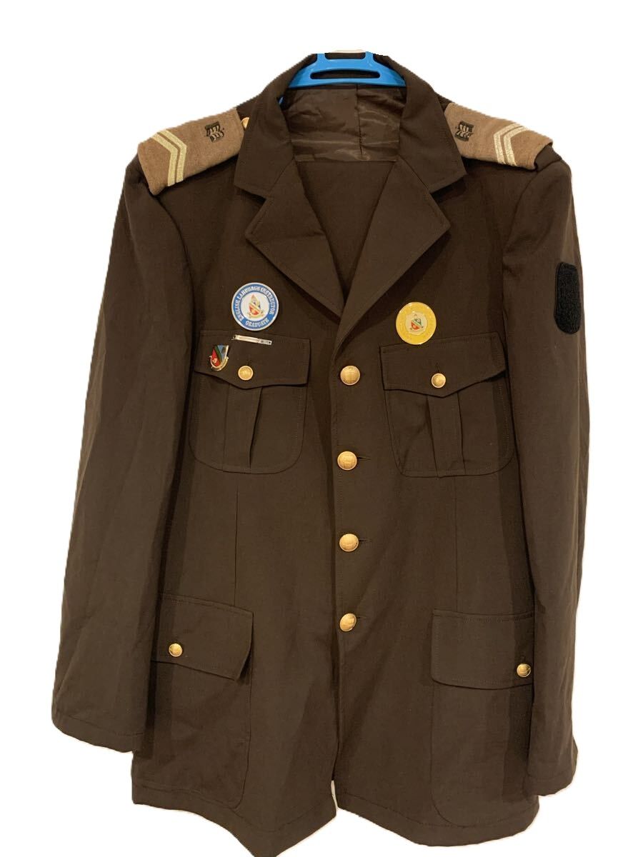 某軍校制服與制服褲