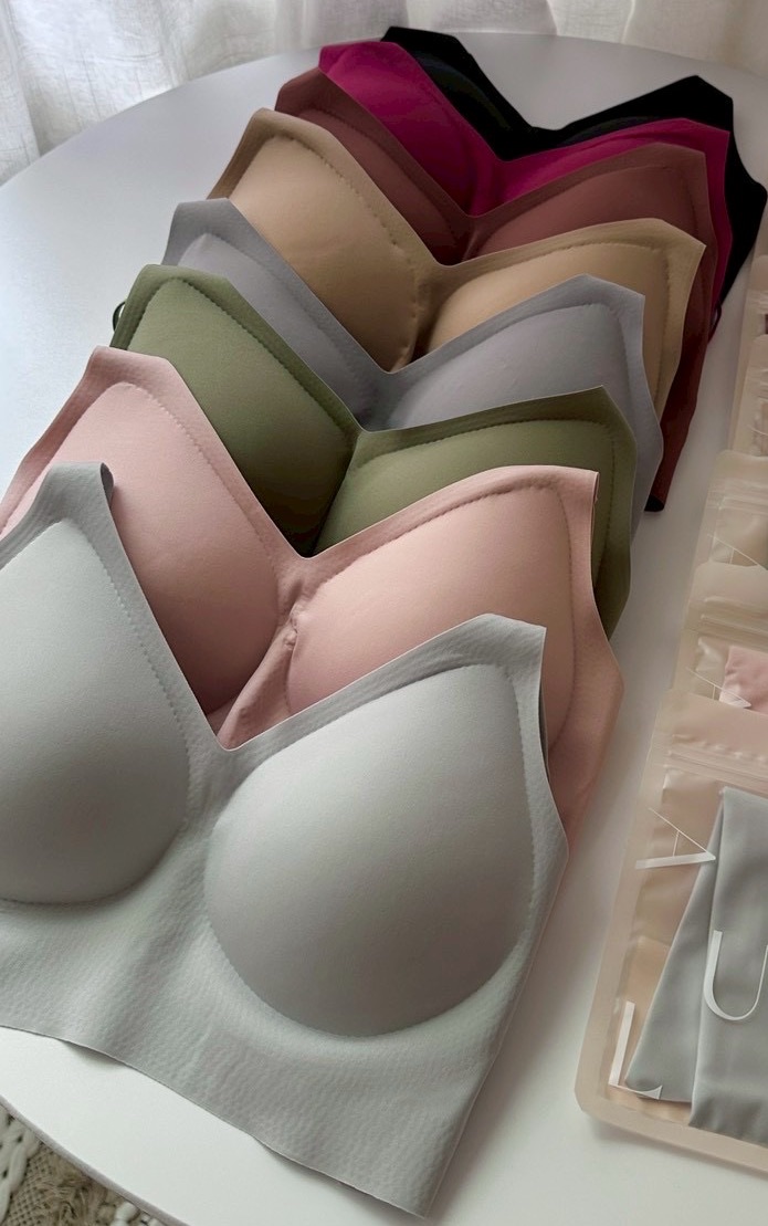 Cozy Air 柔光v領無痕內衣