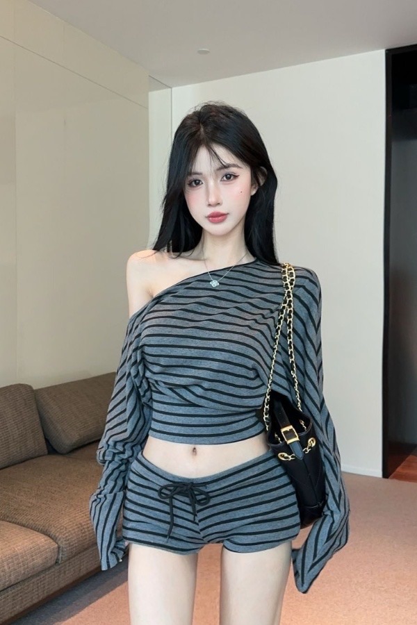 條紋長袖加短褲套裝兩件套