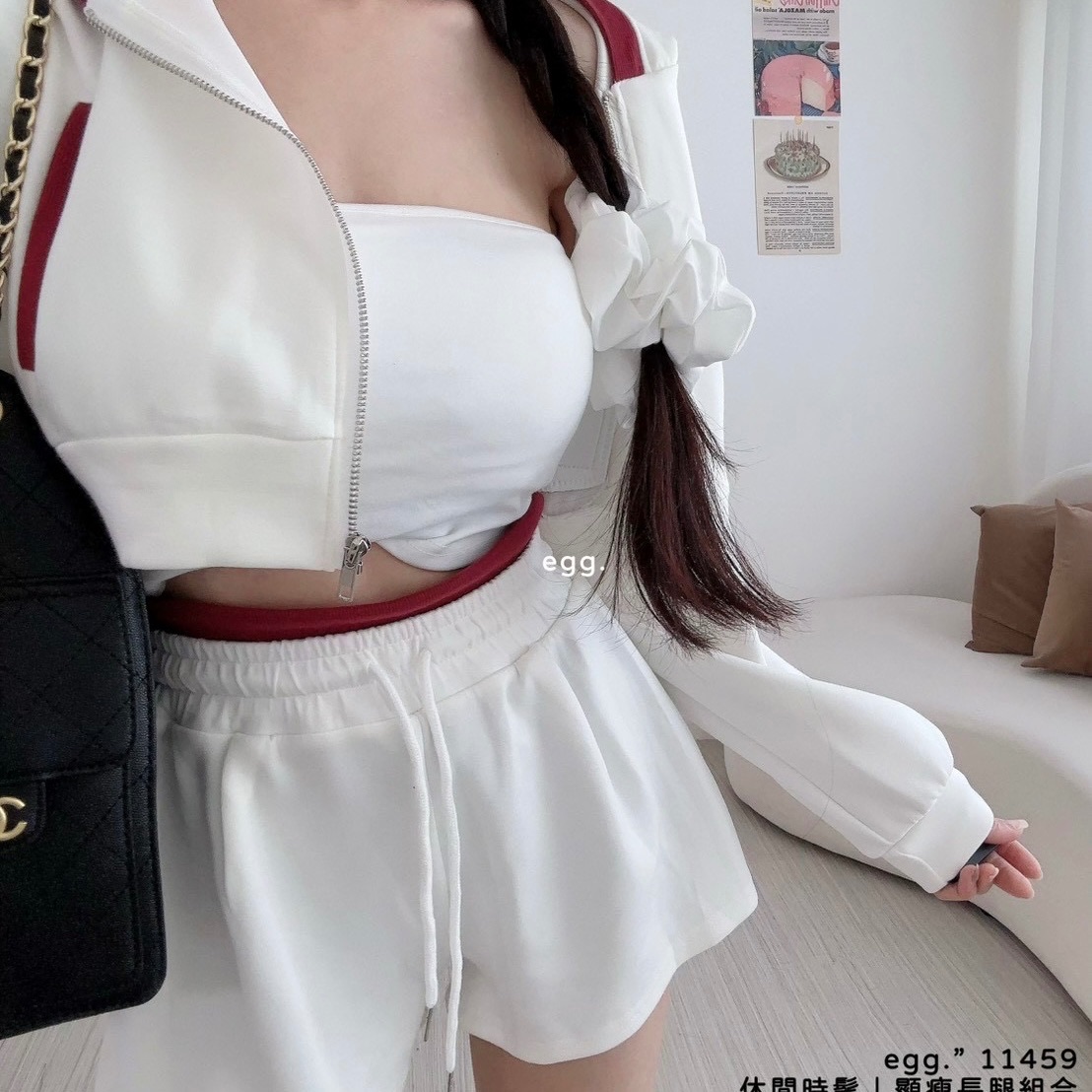 休閒時髦｜拼接拼色連帽短版外套+拼接腰頭短褲+平口抹胸