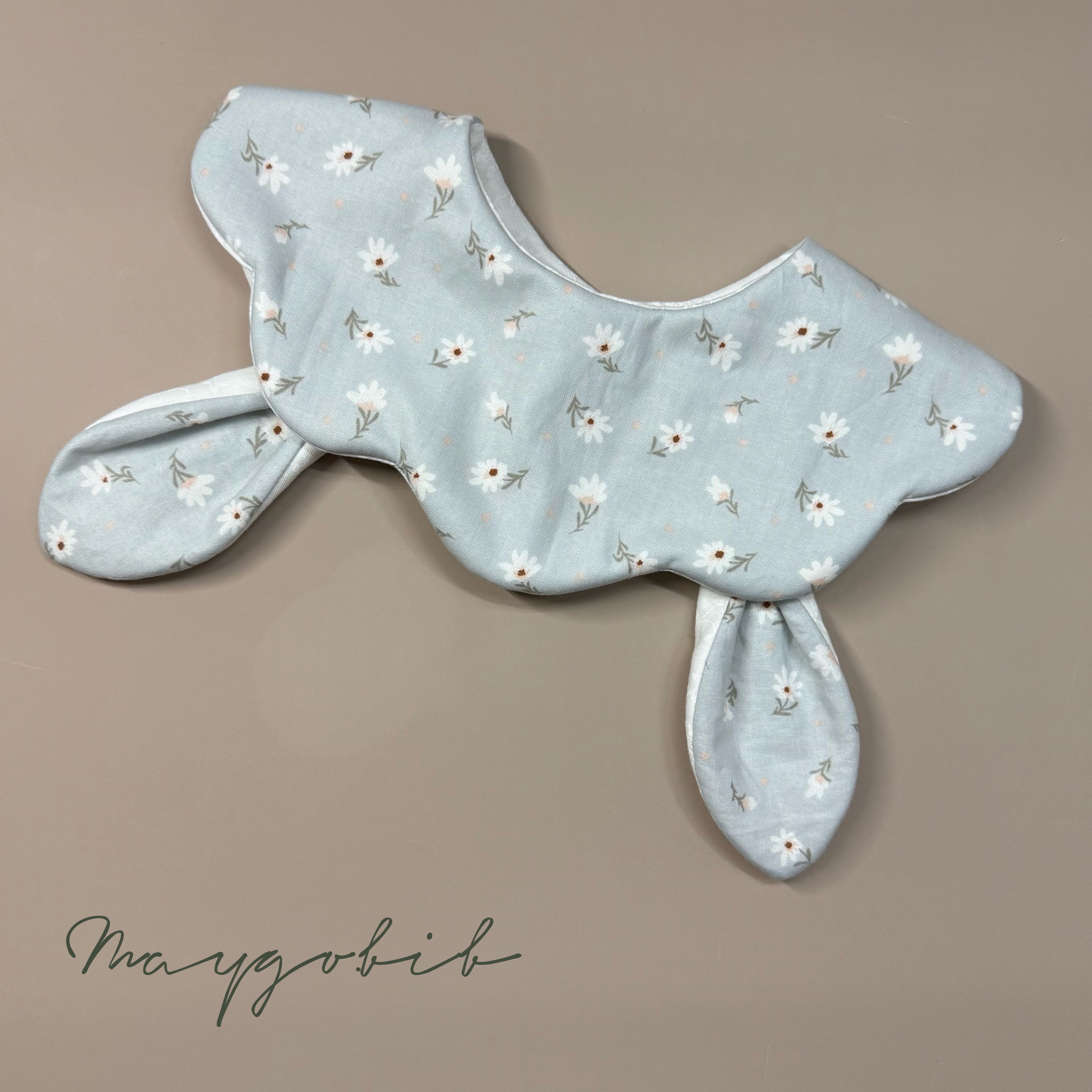 Maygo.bib。小兔耳兜現貨區