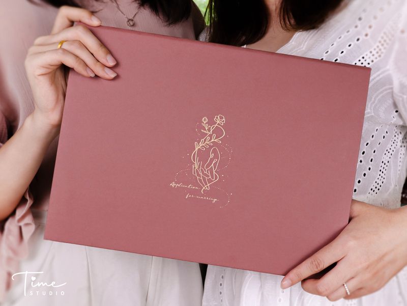 【24h快速出貨】執子之手．燙金結婚書約｜戶政可用 結婚證書 書約 結婚證書 證書夾 婚約 書約夾 結婚必備 異性同性