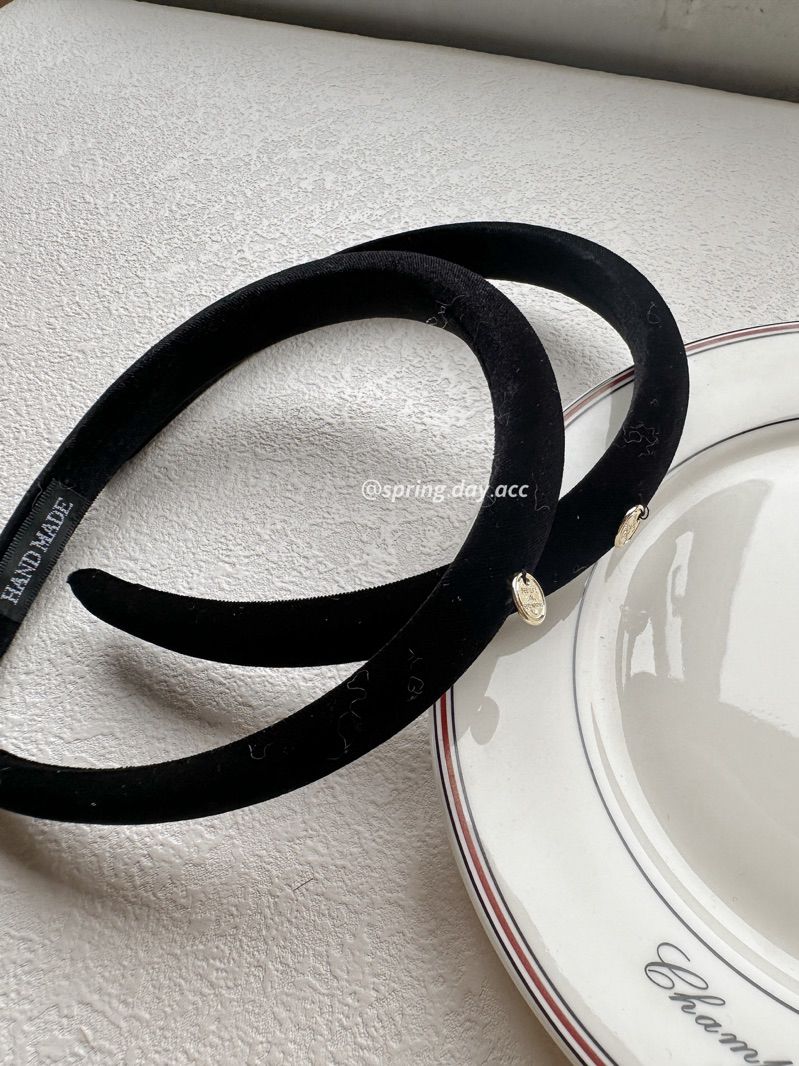 現貨｜🇰🇷韓國絲絨金牌字母髮箍