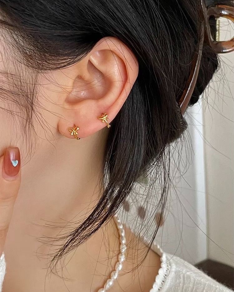 S999足銀｜超級迷你୨୧蝴蝶結小耳扣 養耳