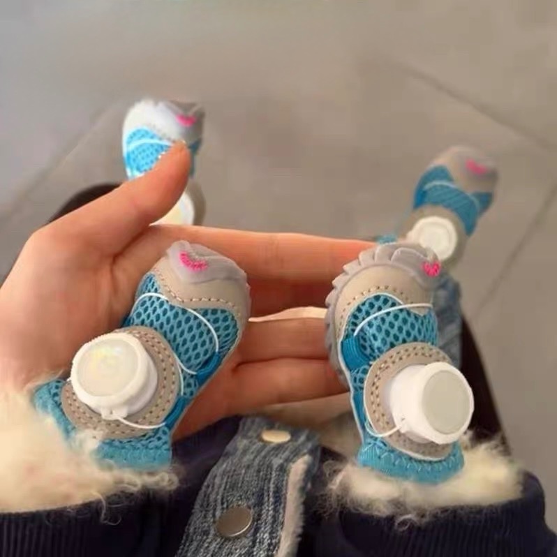 （預購） 狗狗可調節外出鞋