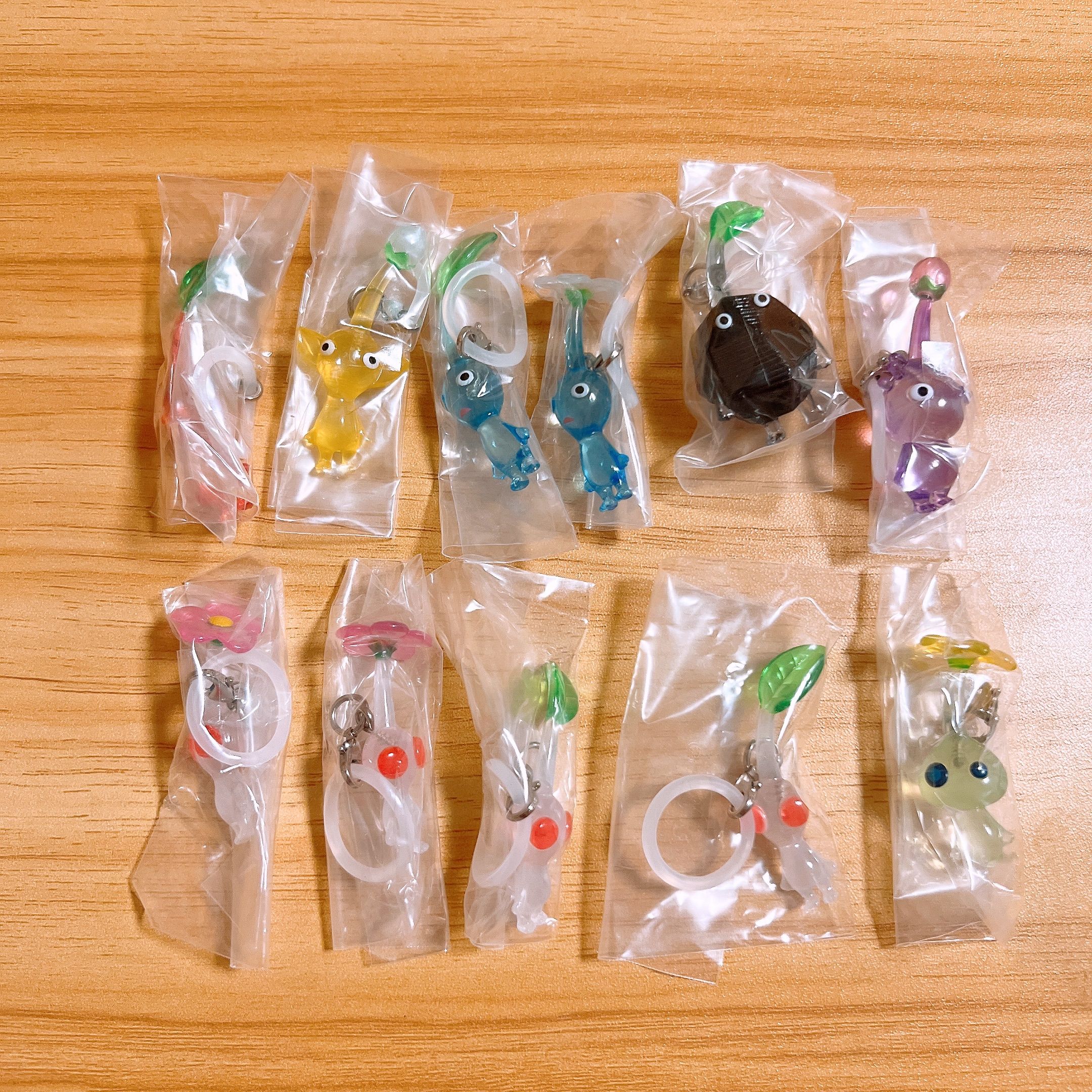 皮克敏轉蛋吊飾