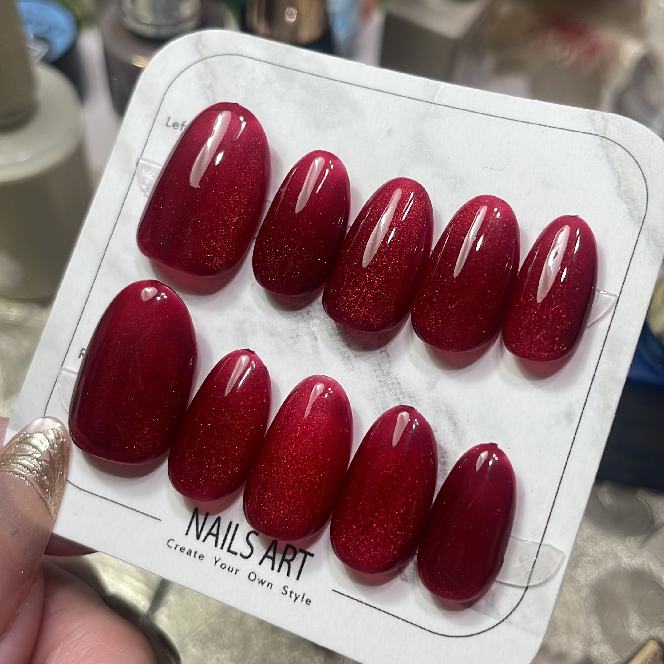 【晶透櫻紅】單色穿戴甲 透紅貓眼