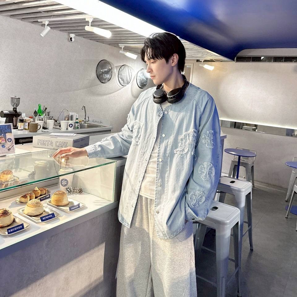 |預購|抽鬚哥德字棒球衫外套