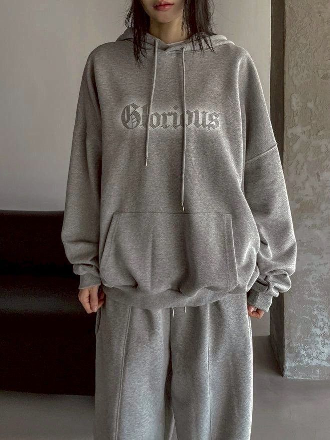 |預購|哥德字噴漆印花帽T