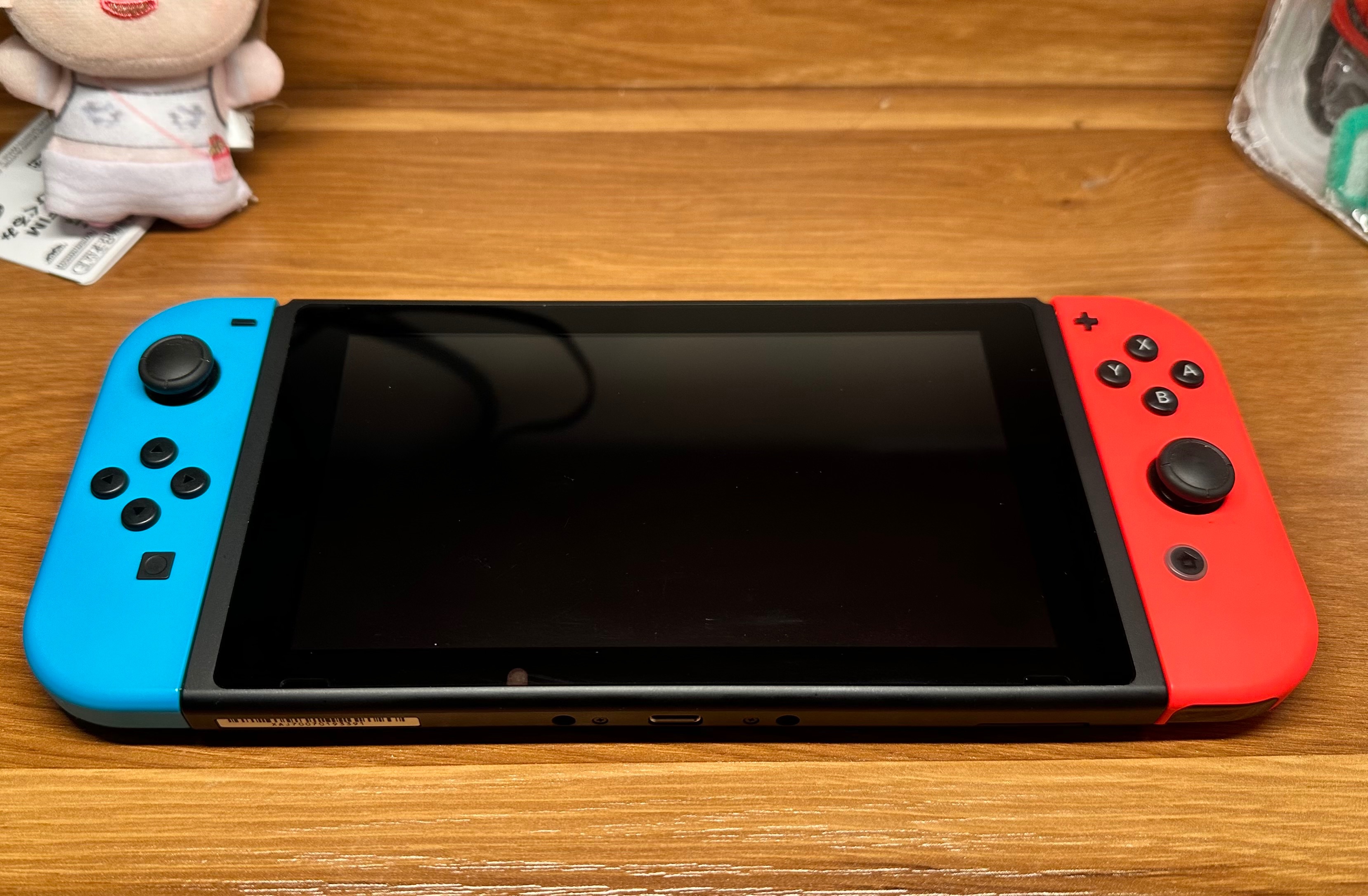 Nintendo Switch 主機