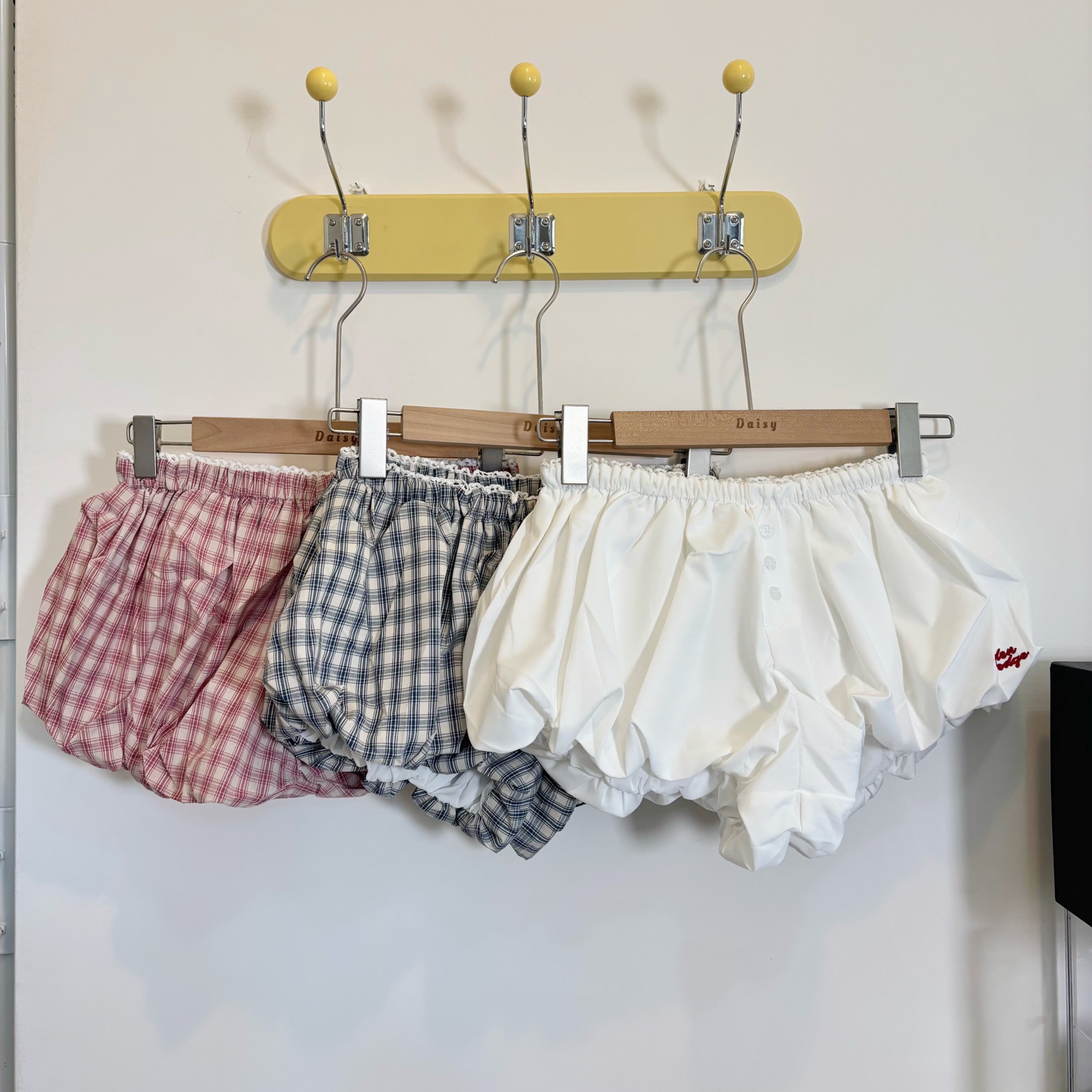 現貨｜蕾絲拼接，撞色格紋花苞褲裙（3色）