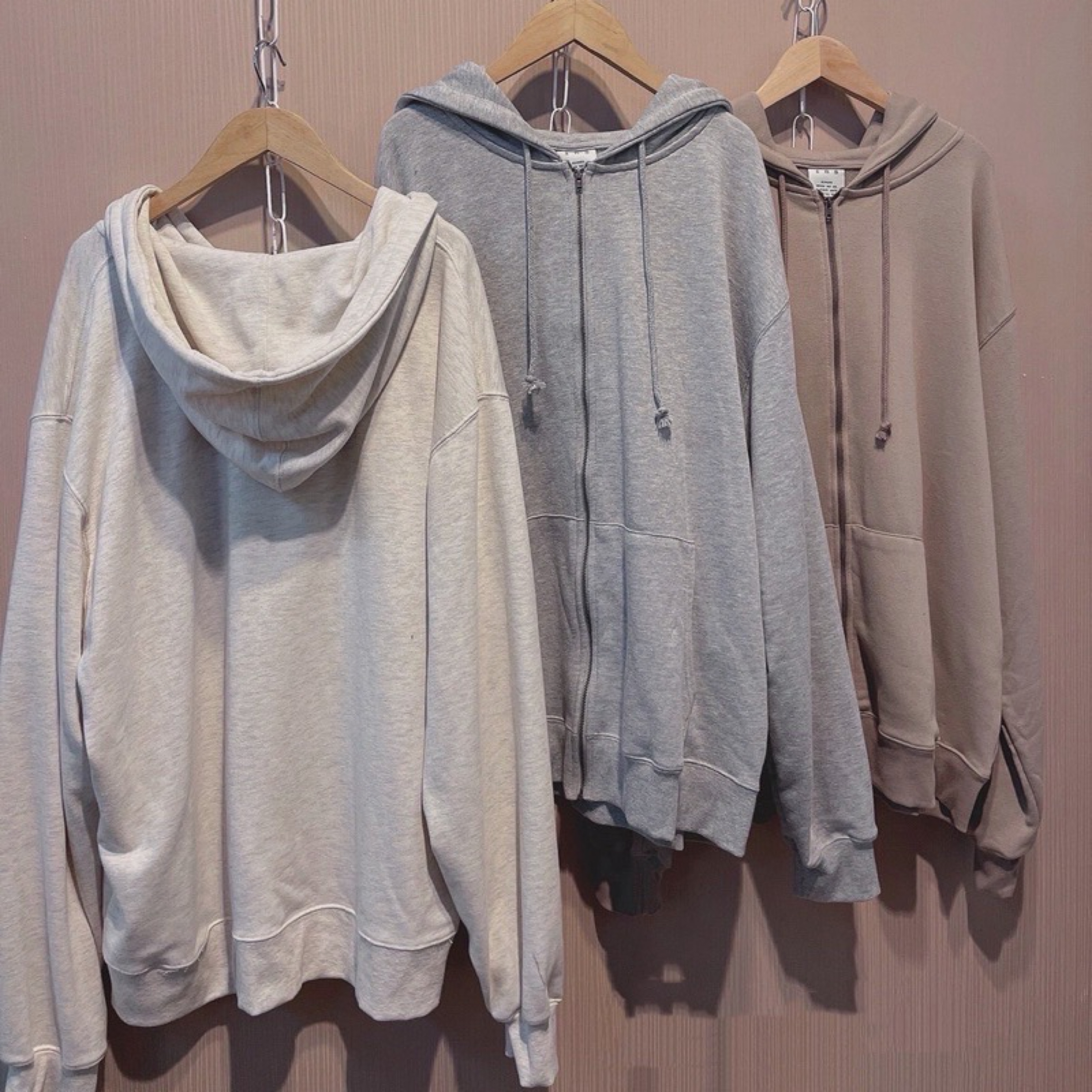 現貨｜熱銷破千件𝘿𝙖𝙞𝙨𝙮訂製！🇰🇷2.0澎袖連帽薄衛衣寬鬆外套（四色）