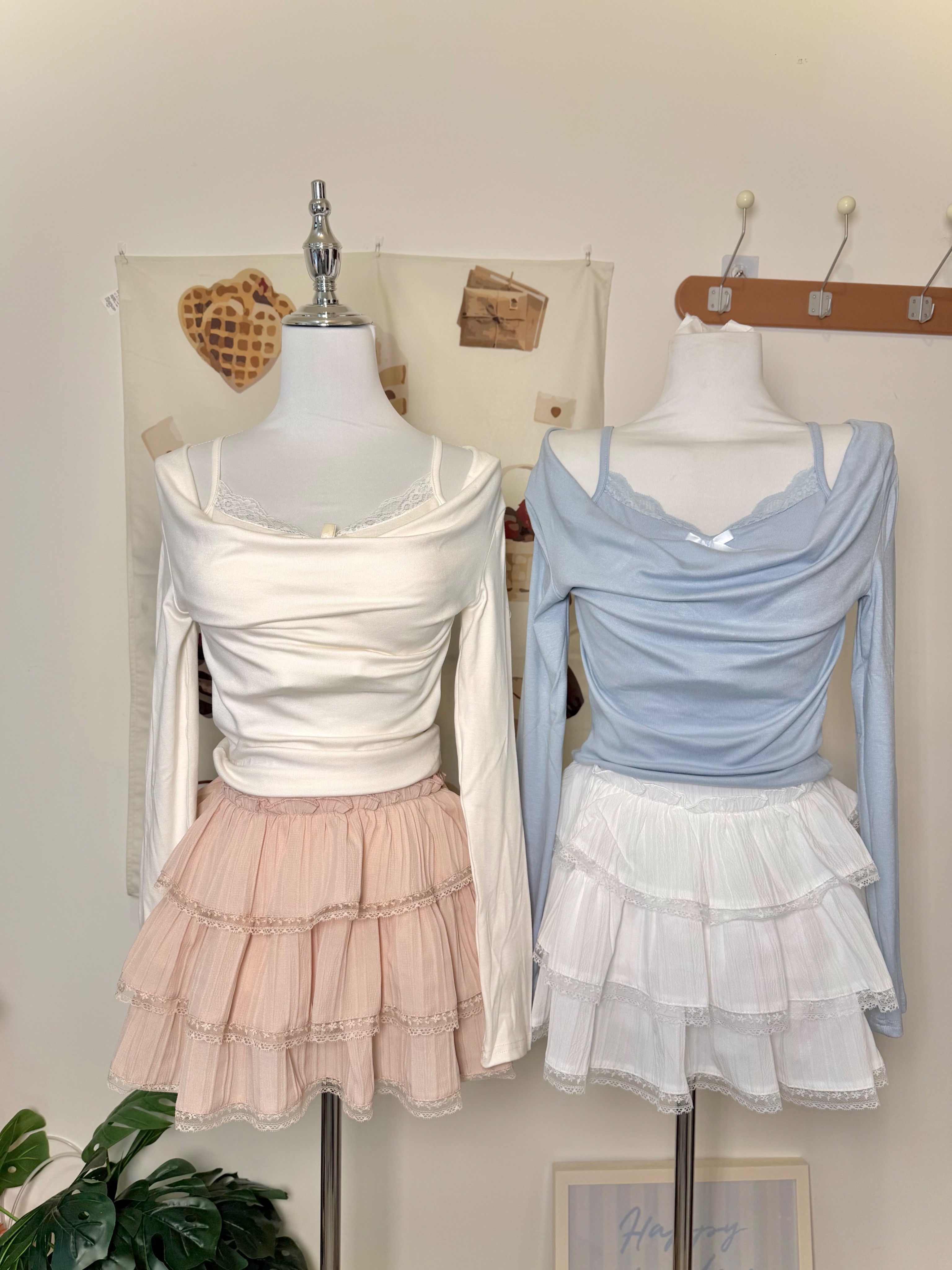 現貨｜純欲假兩件盪領上衣+蕾絲蛋糕裙（2色）#017