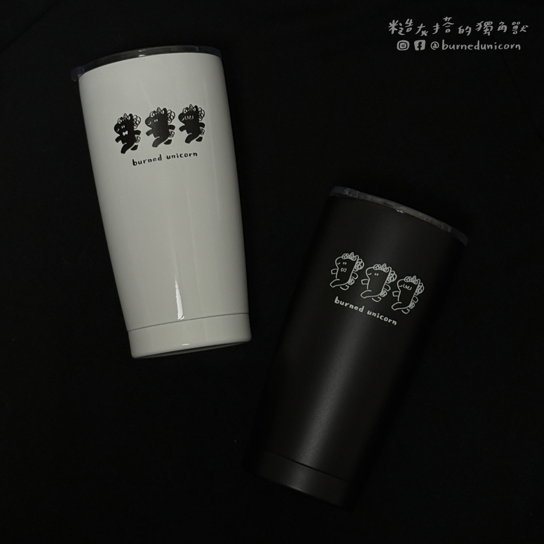 【NEW】600ml 不鏽鋼保溫杯 三個灰葛亮 附吸管 ㋡ 糙灰搭的獨角獸