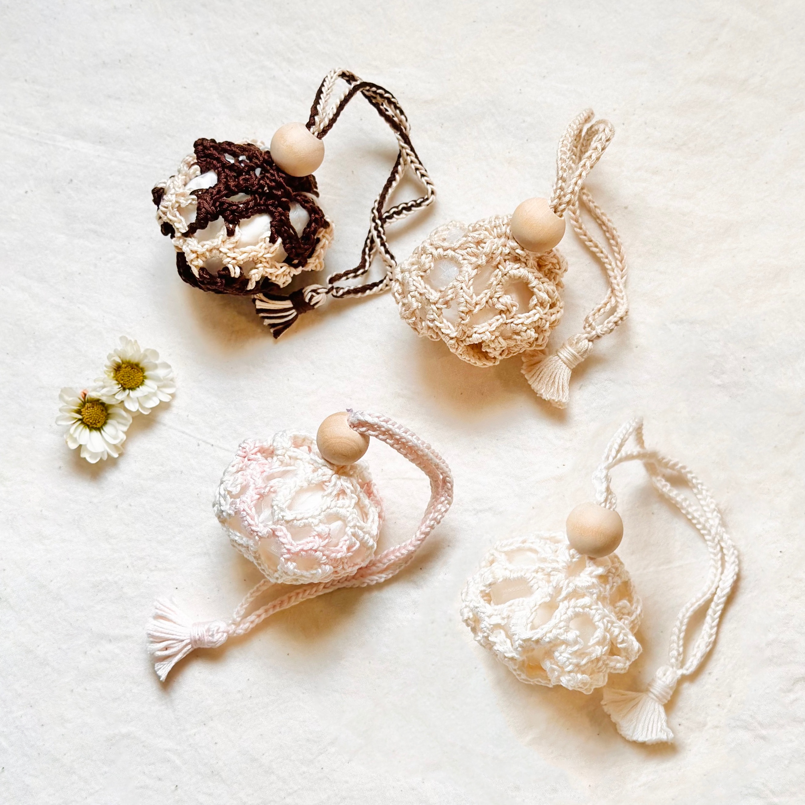 【Self.handmade 手作】手織泡芙香囊袋（共三色）