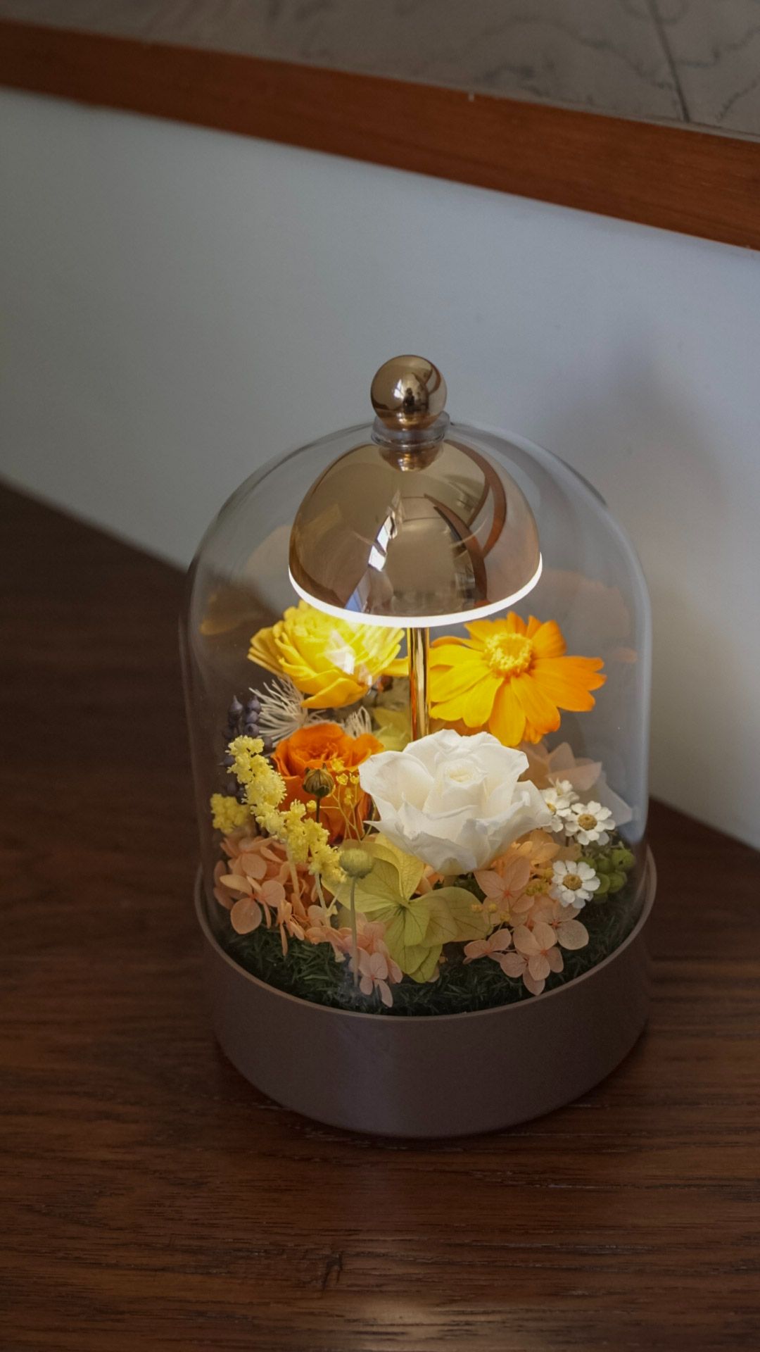玻璃盅罩 LED 觸控永生花燈 - 暖陽小花園