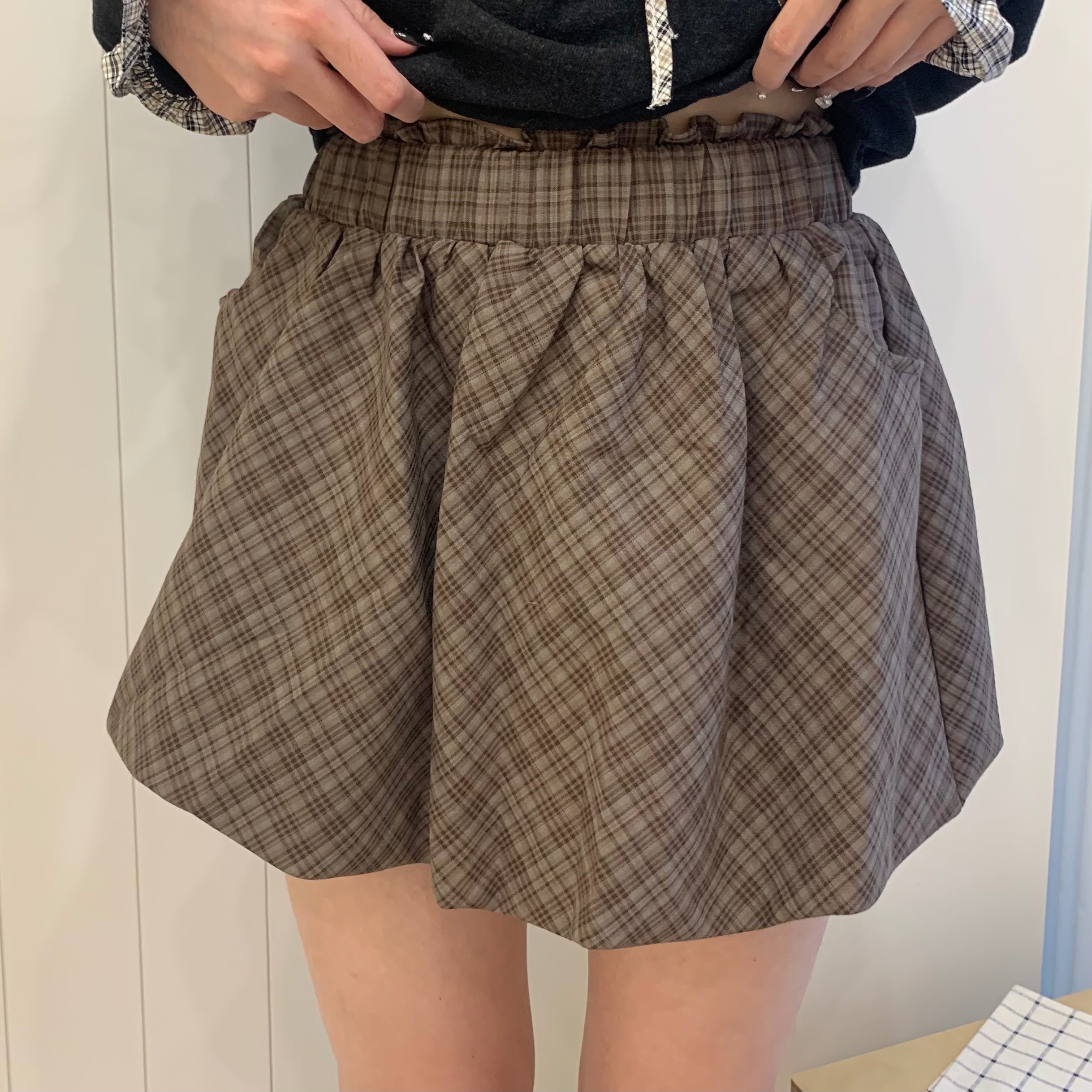 𝑷𝒐𝒏𝒚𝒐 現貨 格紋口袋花苞裙