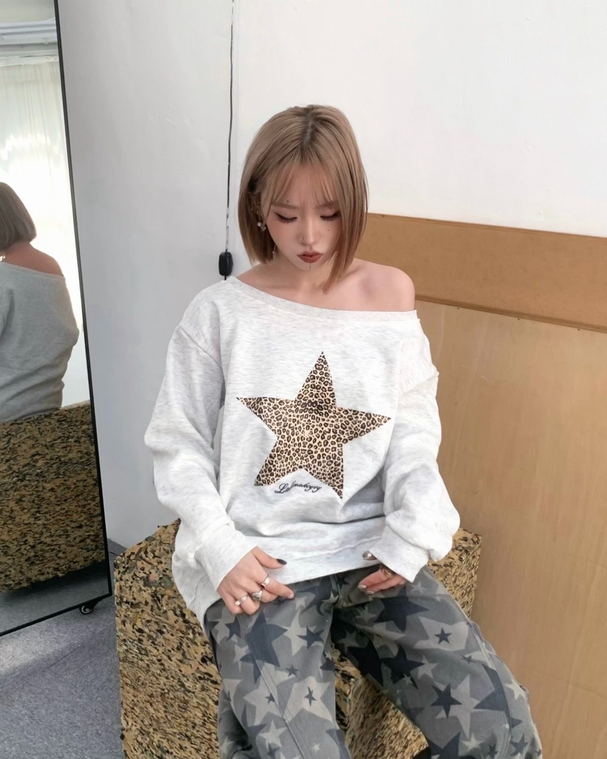 ⭐️星星刷毛斜肩T
