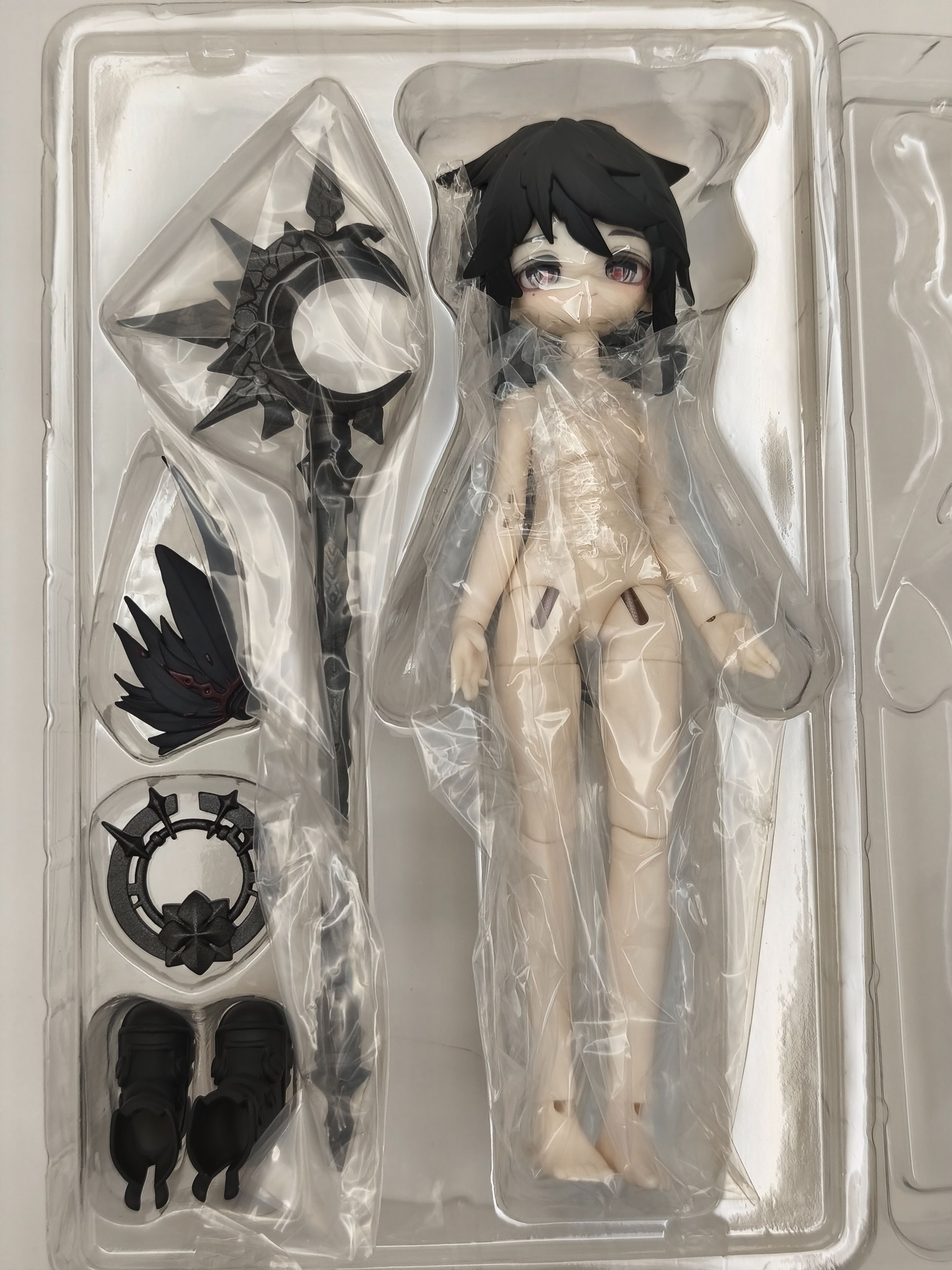 異色牧師（衣服未到，齊全再上數量）