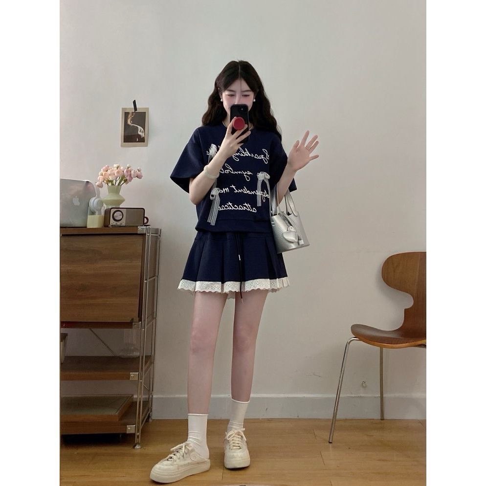 休閒套裝—上衣+短裙