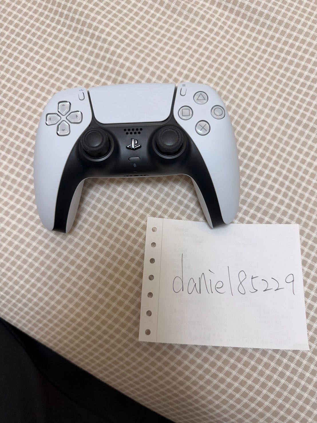 PS5 DualSense 無線控制器白色（原廠台灣公司貨）