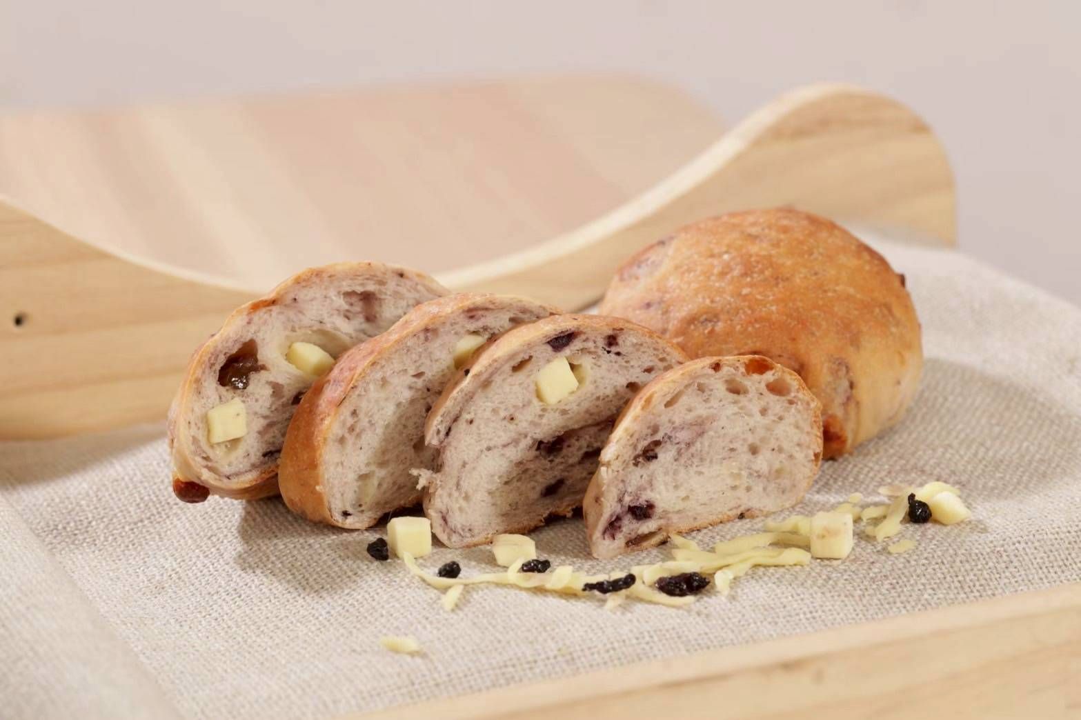 添興師-藍莓起司米麵包