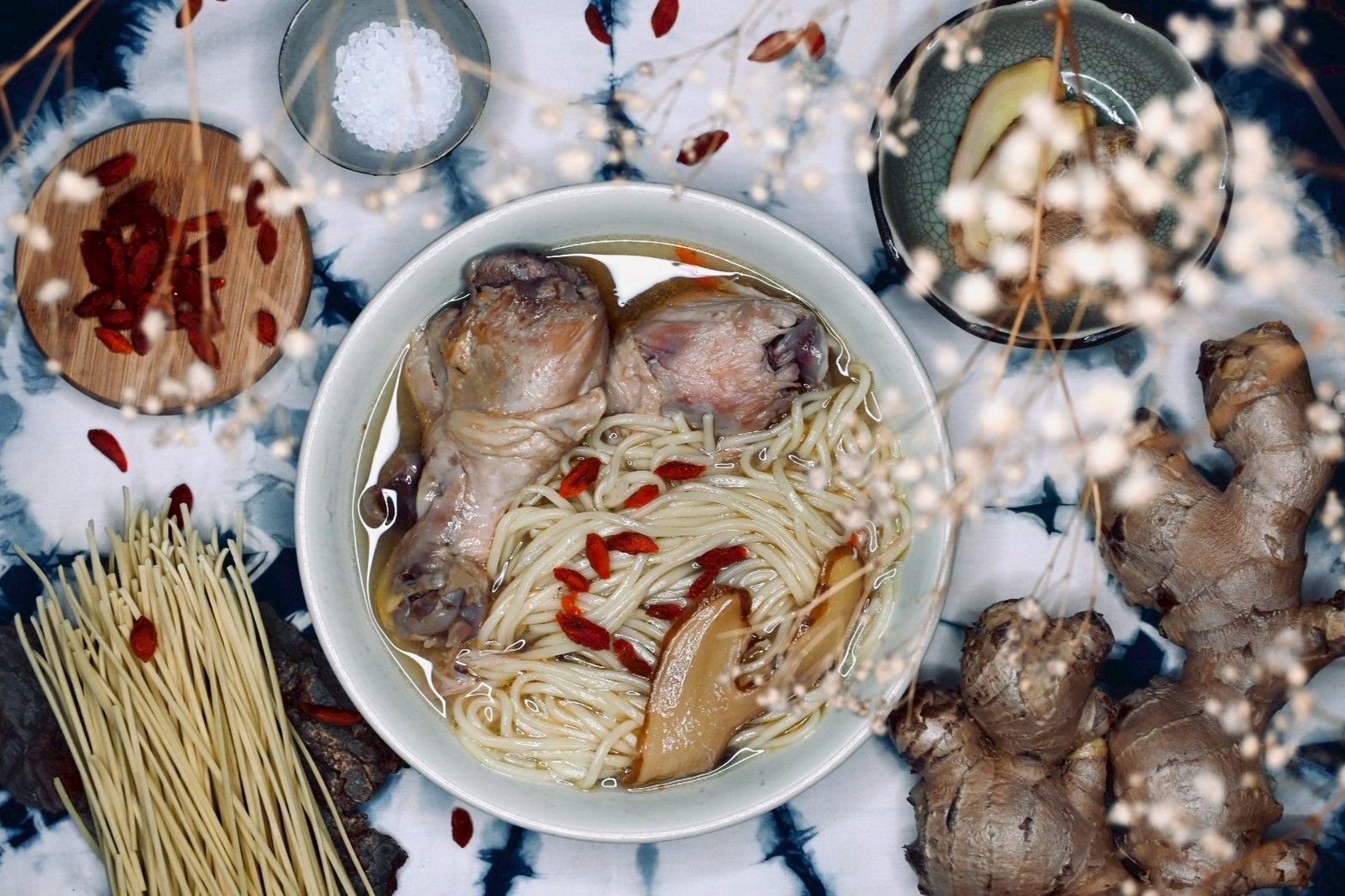 新品上市｜只要6分鐘！隨時享用傳統麻油雞湯麵 🍜✨