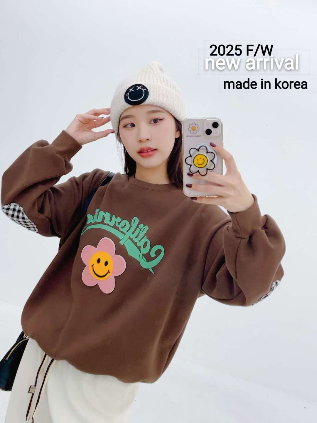 正韓🇰🇷笑臉😊花朵上衣 療癒可愛新品