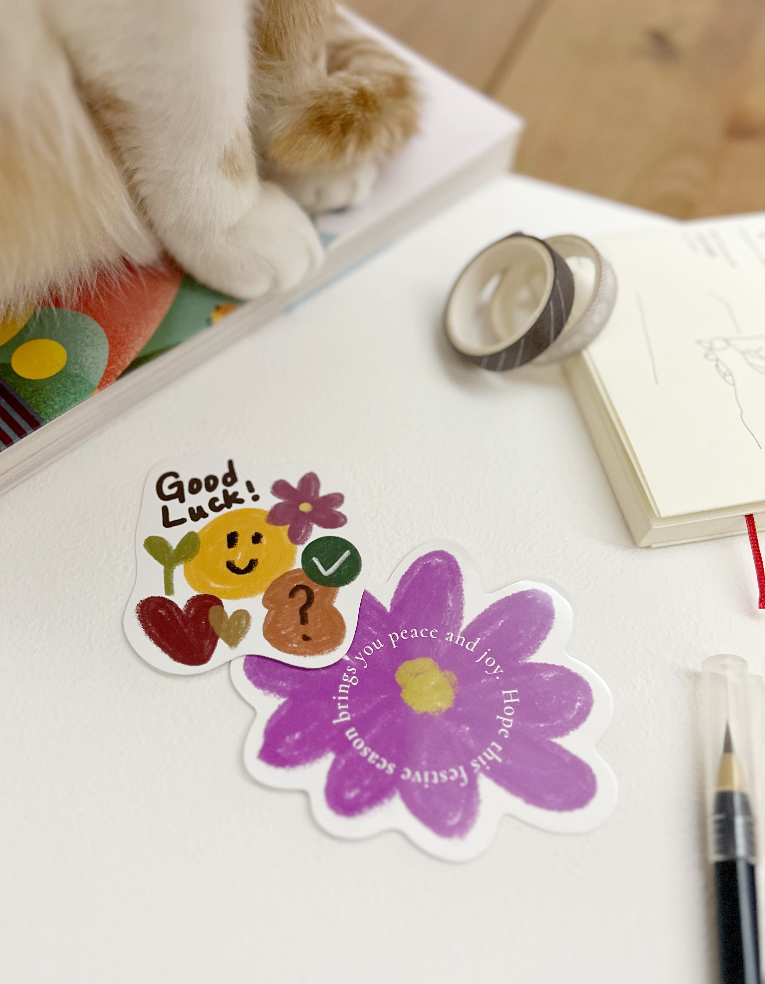 「幸運旅途」小花笑臉行李箱貼紙（防水！耐磨！抗刮！）