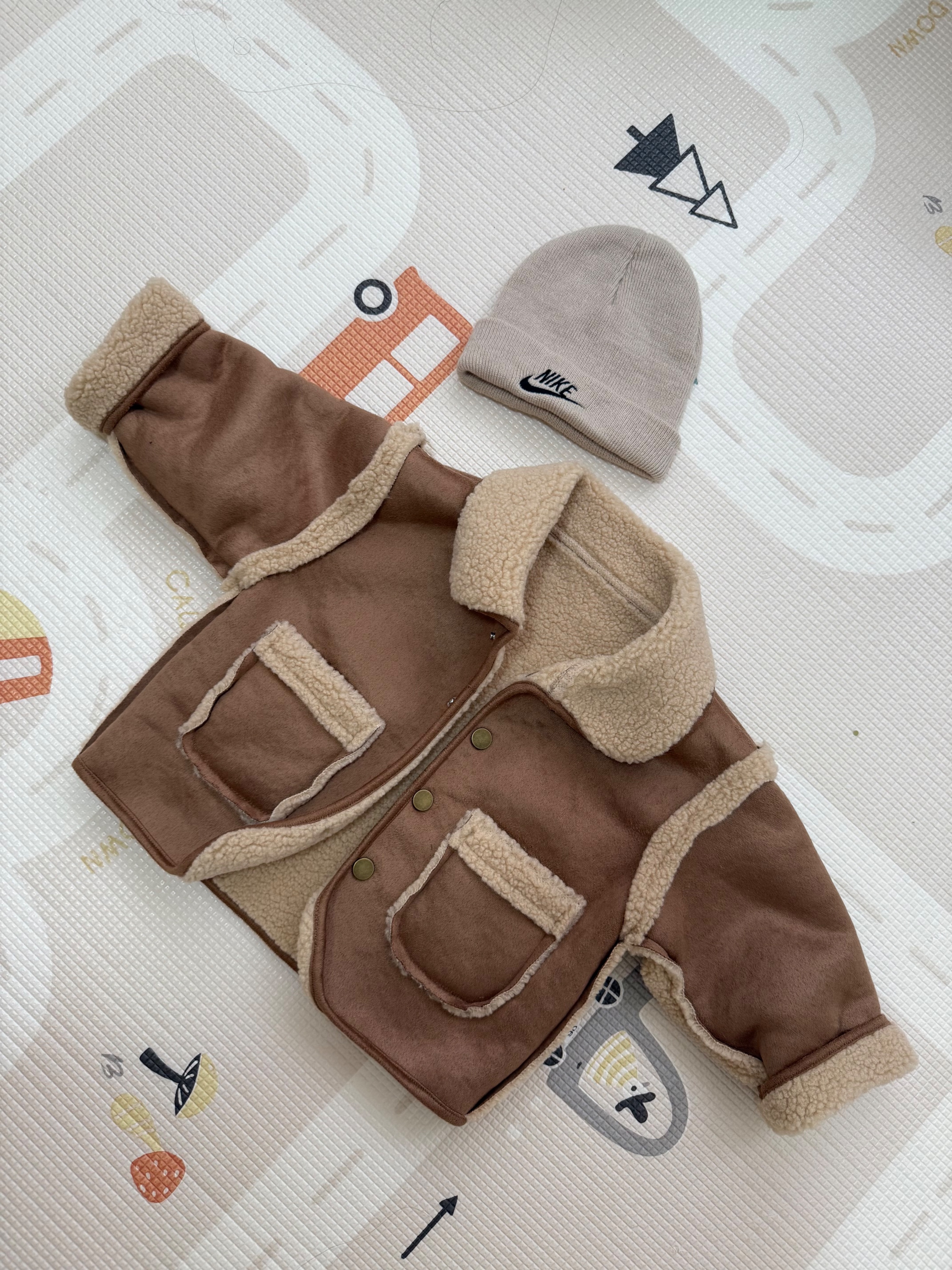 寶寶麂皮兩面穿外套