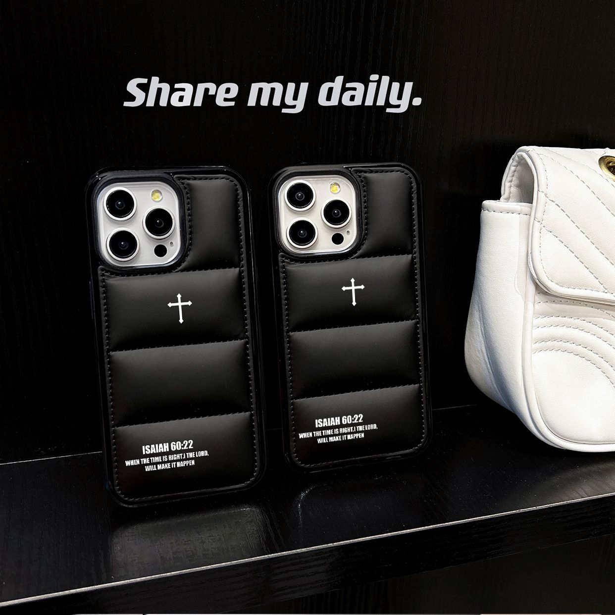 11 p.m.|澎澎羽絨外套造型 羽絨十字架字母iPhone手機殼（x-17，有11pro/plus/mini/air）