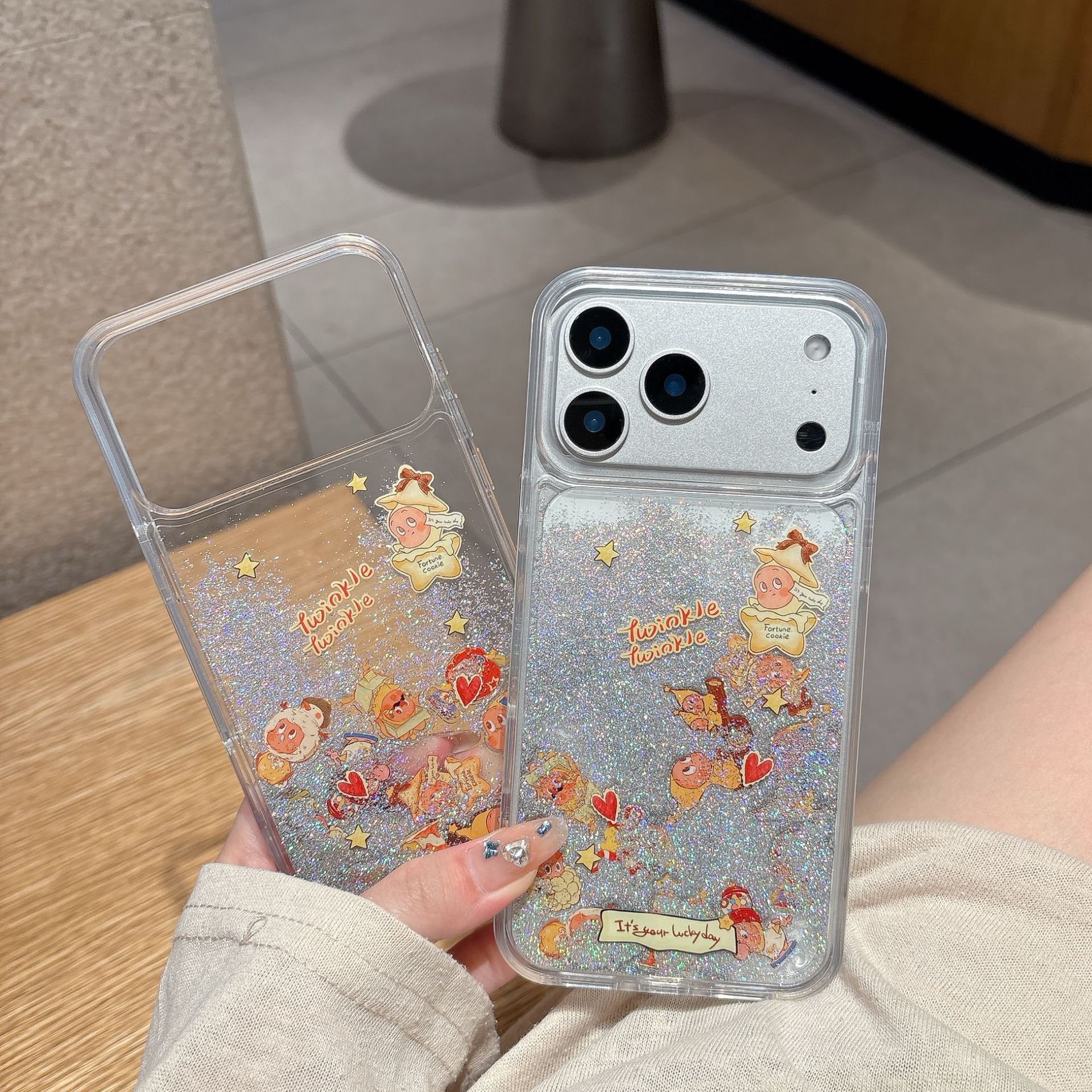 11 p.m.| 趣味可愛 閃閃亮粉 流沙星星人iPhone手機殼（14-17）