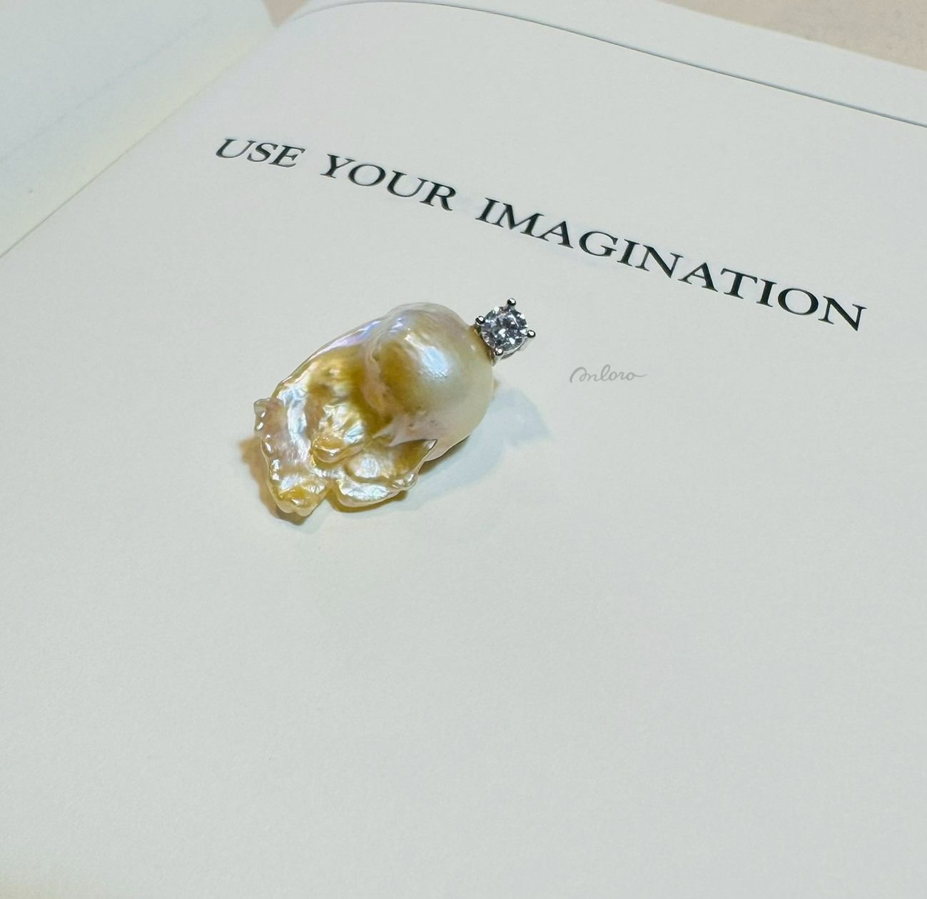 925純銀鋯石鑲嵌巴洛克吊墜