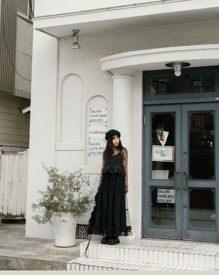 Queens shop 飄逸層次蛋糕傘擺紗裙 長裙 黑色